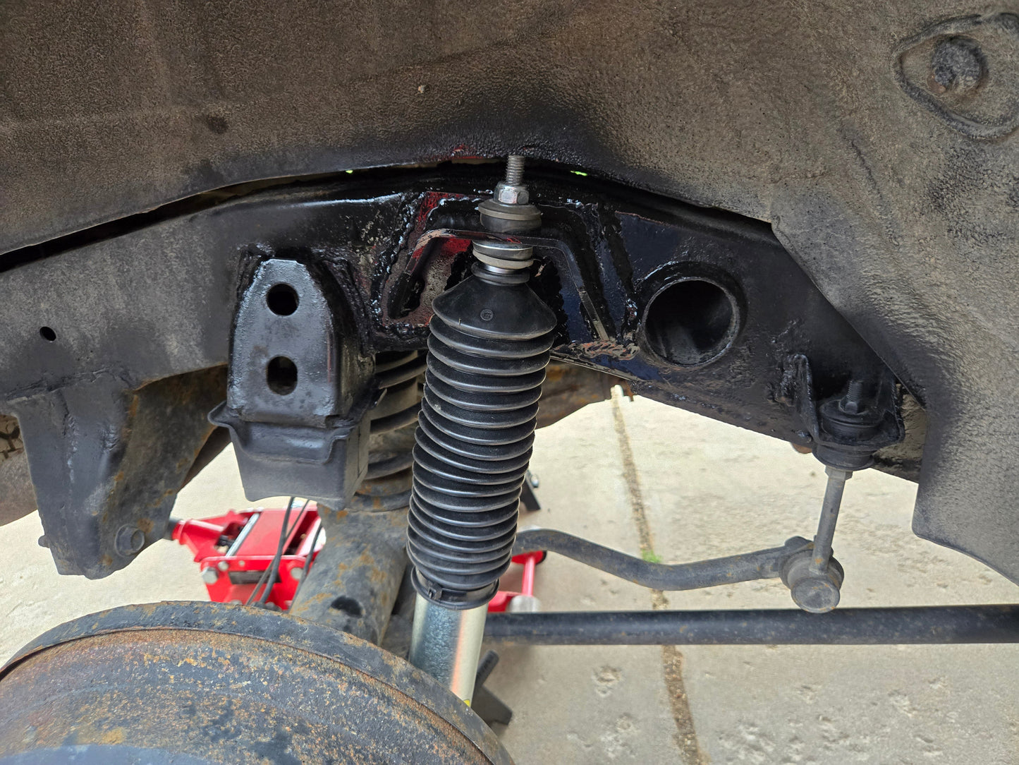 1996-2002 4runner Outboard Shock Mount Brackets
