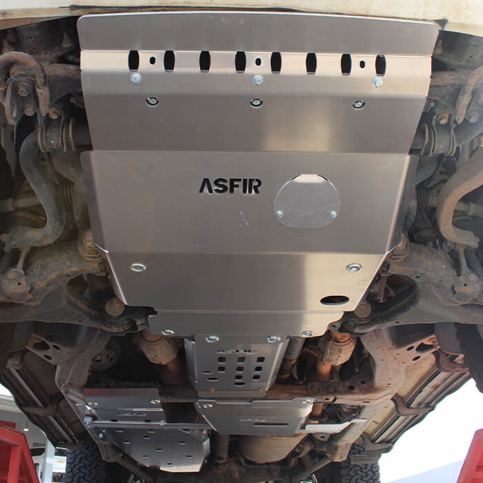 Toyota Land Cruiser 200 / Lexus LX570 Fuel Tank Skid Plate