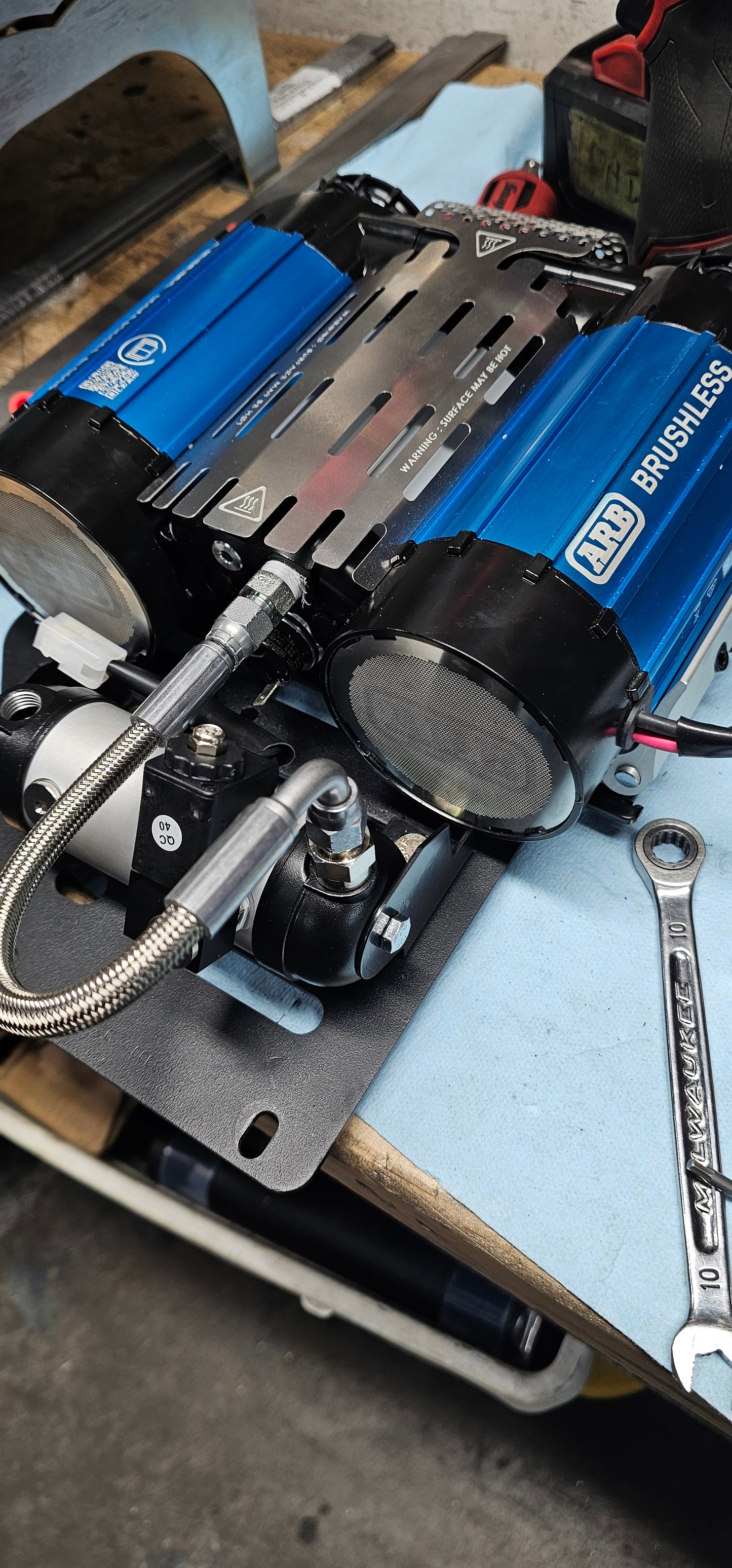 Brushless Twin Motor Onboard 12V Air Compressor CKBLTA12