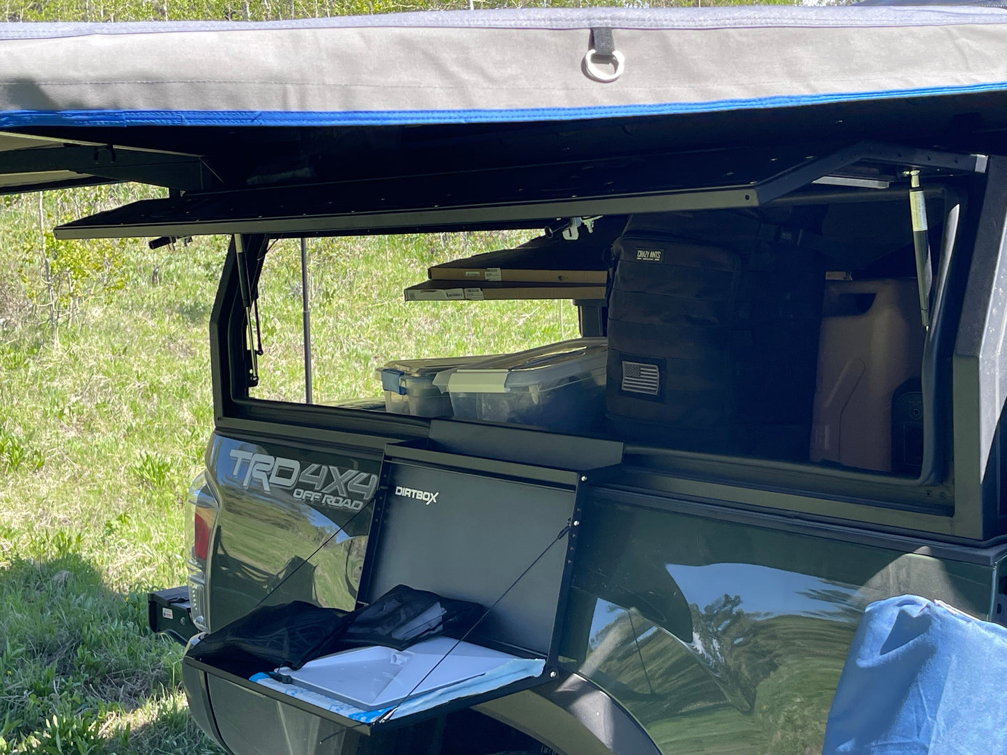 Hitch Hiker Folding Table