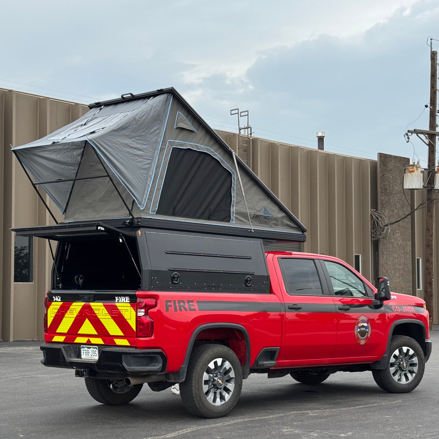 Dirtbox Canopy Camper – Modular Truck Camper Shell / Topper for Mid-Size & Full-Size Trucks (Tacoma, Tundra, F-150, Quatermaster, Ram, Silverado)