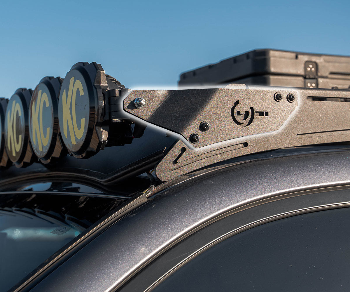 Prinsu Front-Facing Light Bar Brackets