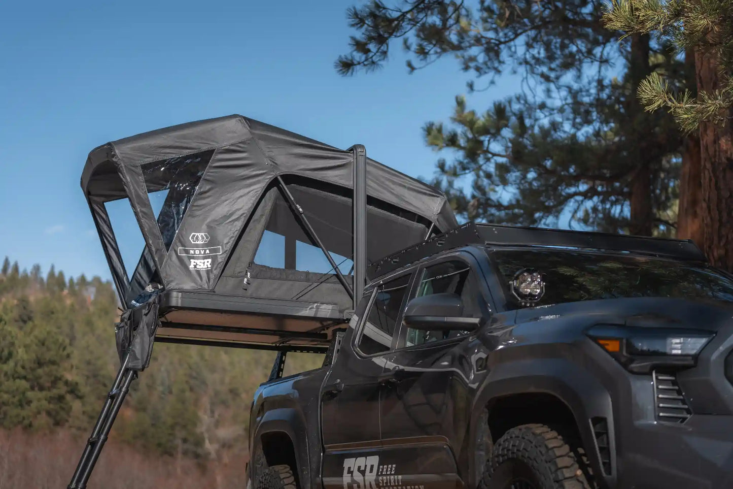 Free Spirit Recreation Nova Standard - Rooftop Tent